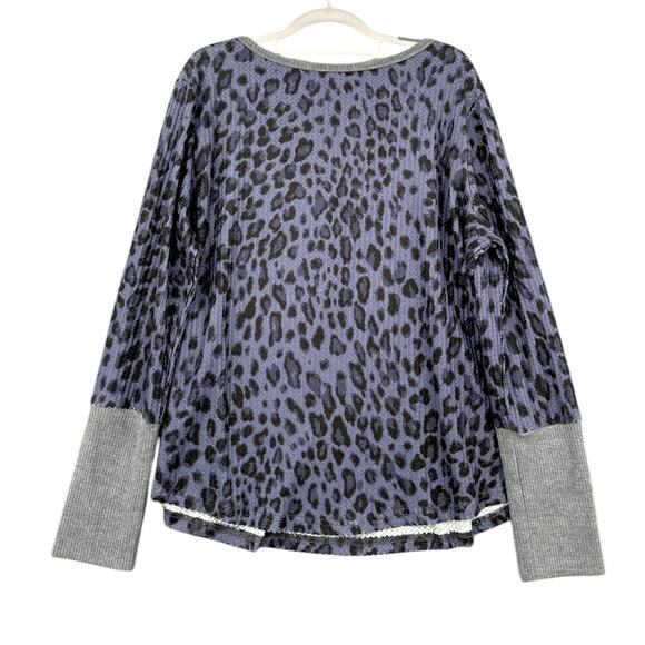 LUUKSE‎ Purple Animal Print Button-Up Henley Long Sleeve Top 1X - Picture 2 of 6